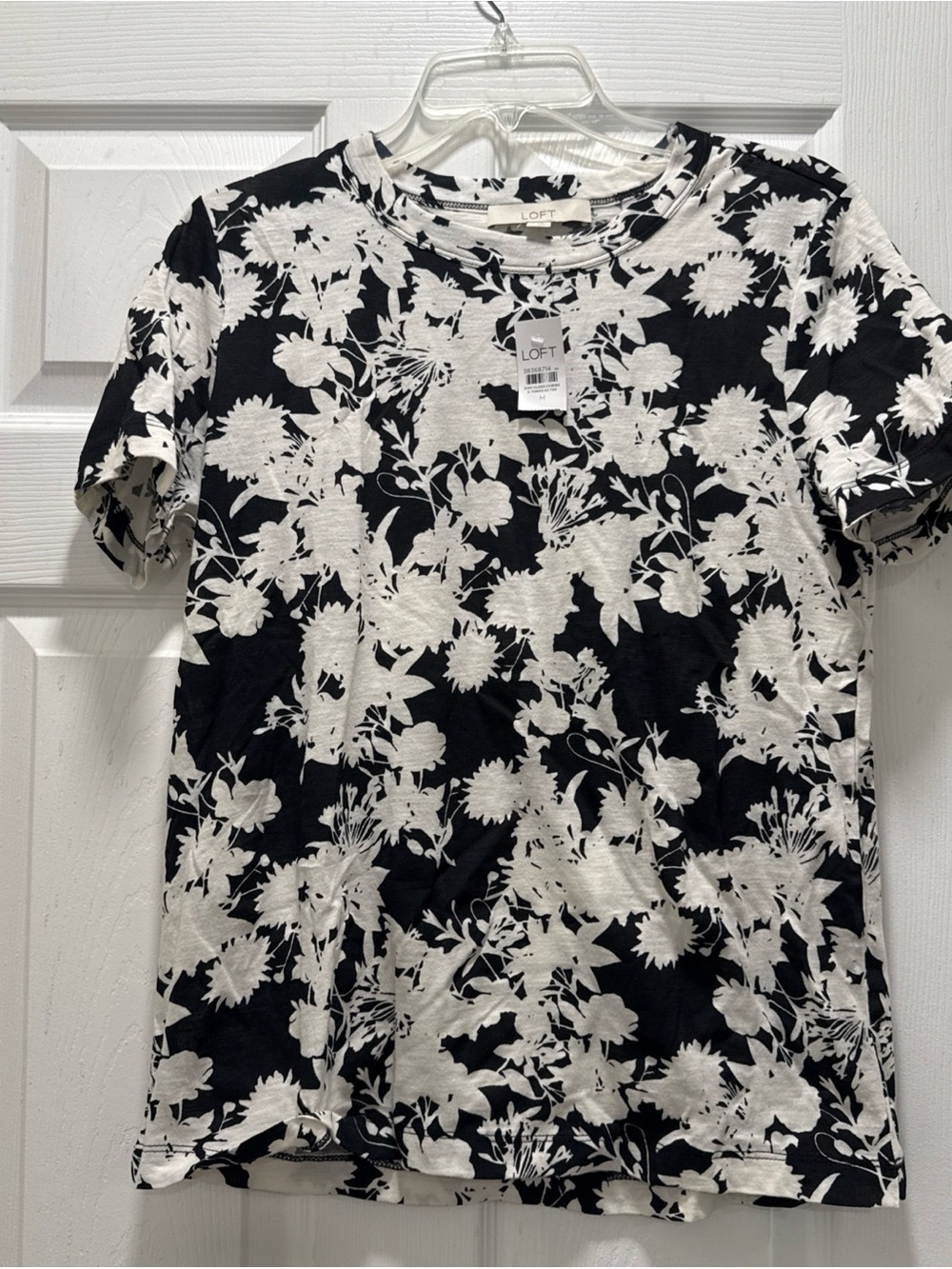 LOFT Black & White Floral Crewneck Tee NWT